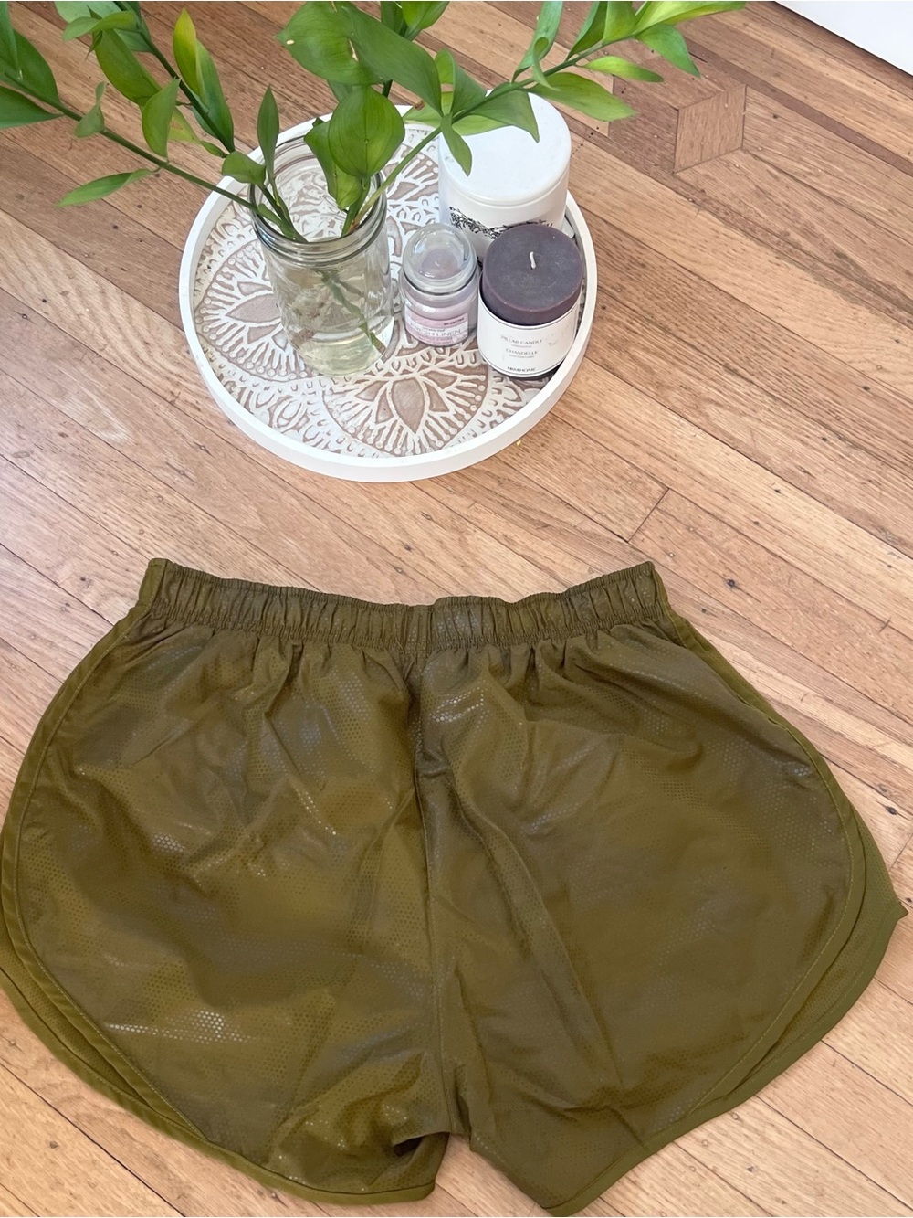 Mixed Athletic Shorts Bundle — Under Armour, Reebok, Nike-5 shorts - Picture 9 of 11